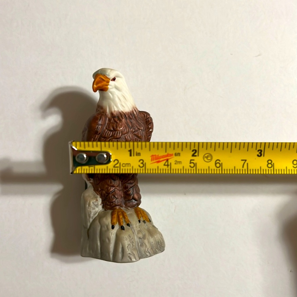 Vintage Brown and White American Eagle 🦅 Figurine. NWOT - Picture 5 of 8